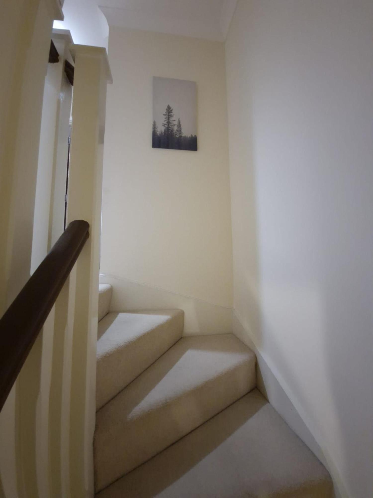 Sleeps9 Parking&Garage 17 Mins To Gatwick, 30 To London Villa Merstham Ngoại thất bức ảnh